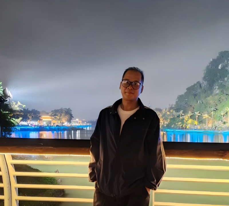 高山流云的第一张照片--贵港相亲服务中心