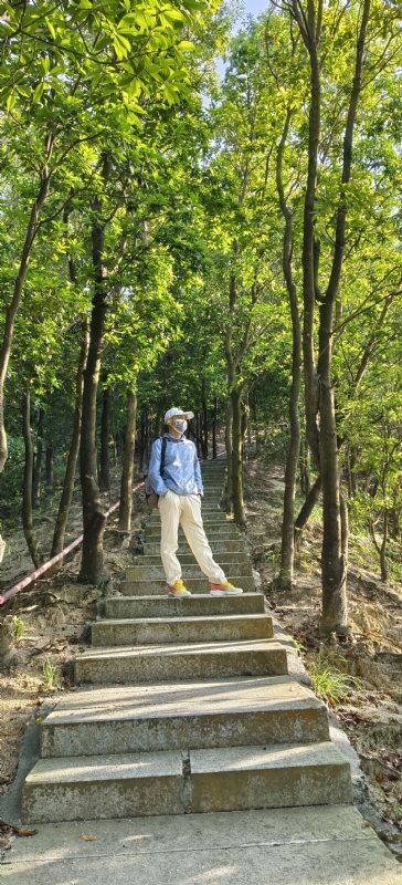 书衣的第三张照片--贵港相亲服务中心